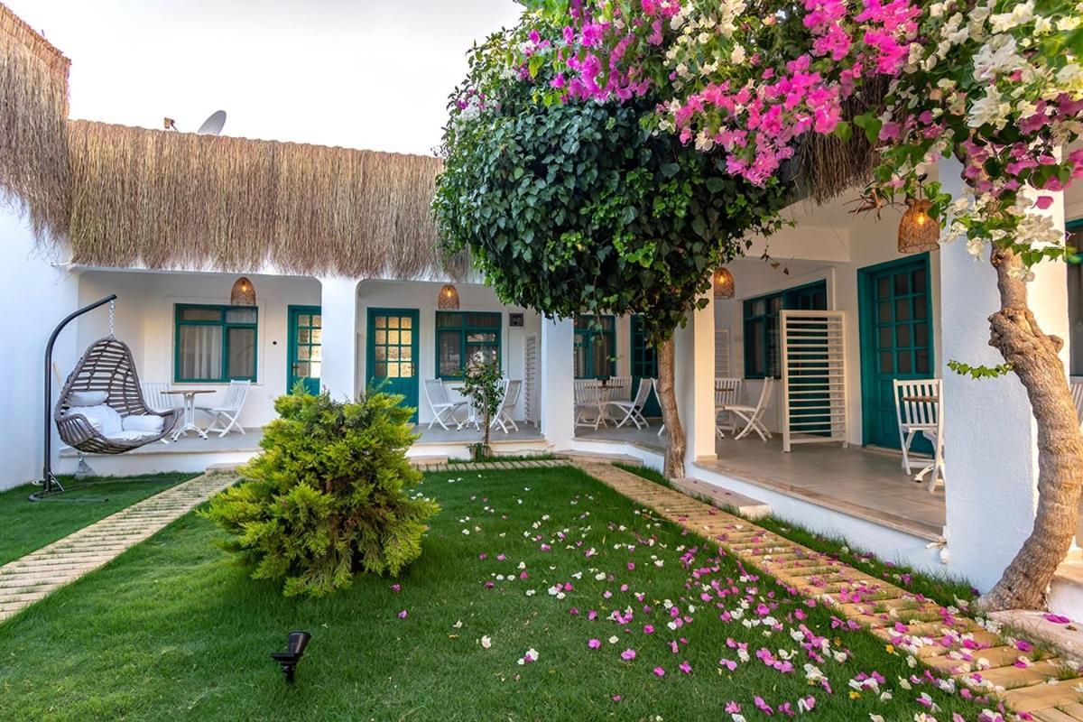 Avlu Otel Datça Luaran gambar